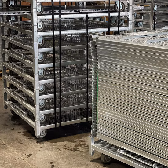 China′s Leading Supplier of Danish Trolleys with Plywood Shelf, Ideal for Garden Centers